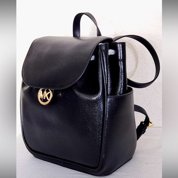 Michael Kors Cheryl Medium Leather Drawstring Backpack. NWT. - Picture 2 of 4